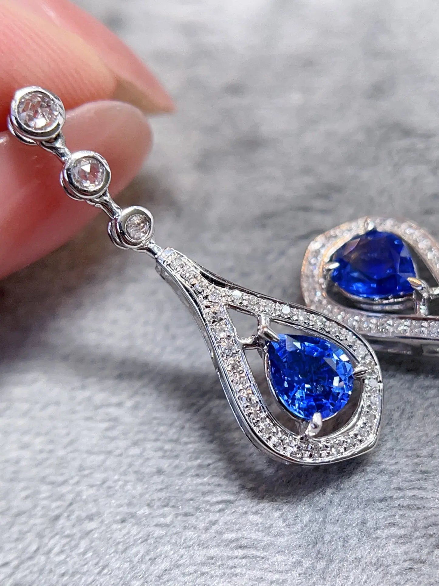 Sapphire Earrings 18K Gold Cornflower Blue Sapphire 1.2ct Drop Female's Fine