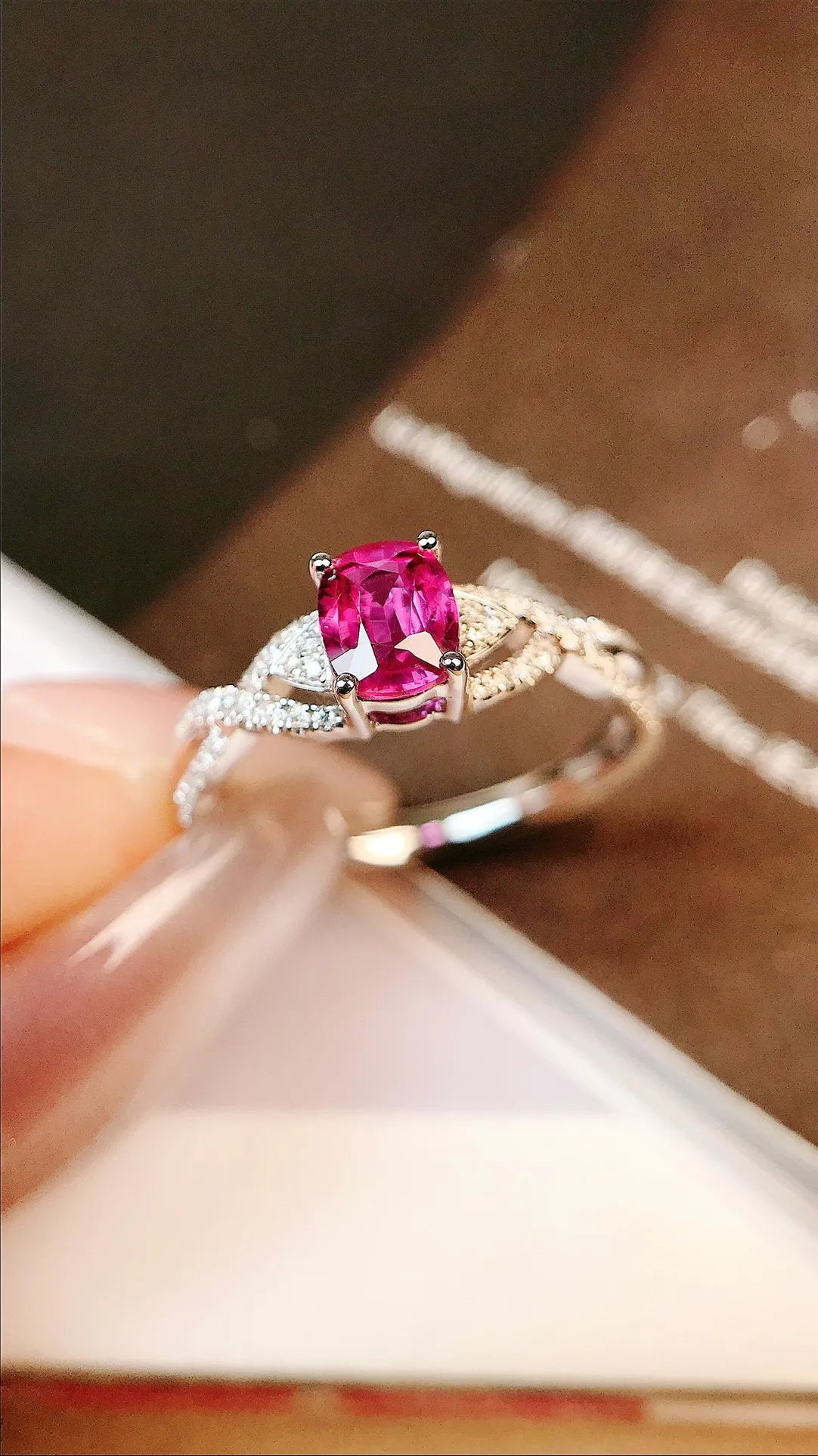 Ring 18K Gold 0.64ct Pink Sapphire Diamonds Female's Fine