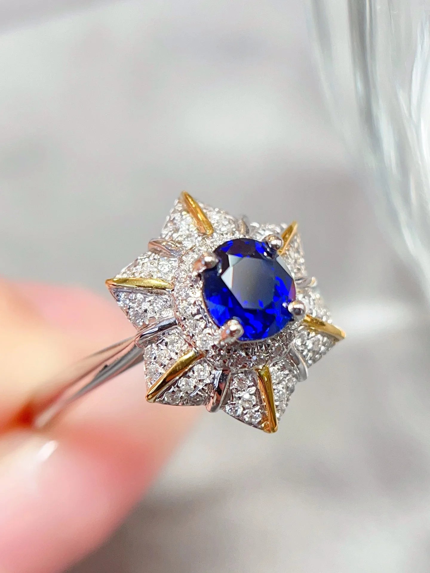 Ring 18K Gold 0.9ct Blue Sapphire Gemstones Diamonds Female's