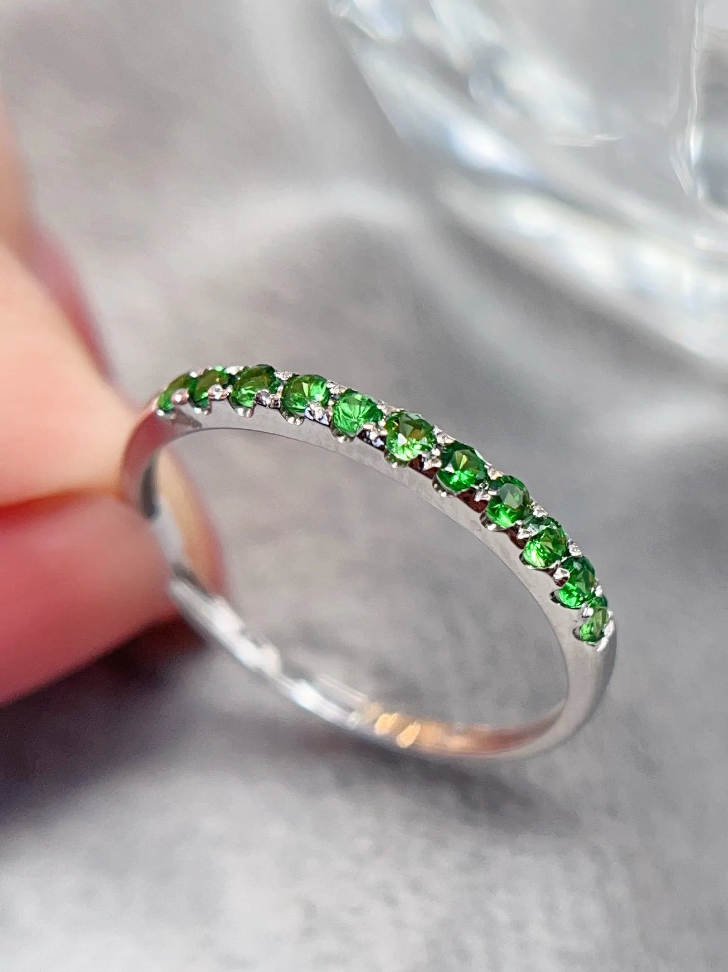 Ring 18K White Gold 0.3ct Tsavorite Gemstones Diamonds Female Wedding Ring