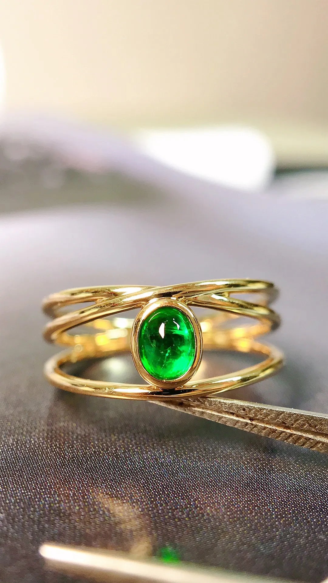 Ring 18K Gold 0.27ct Vivid Green Emerald Gemstones Men's Fine Jewelry