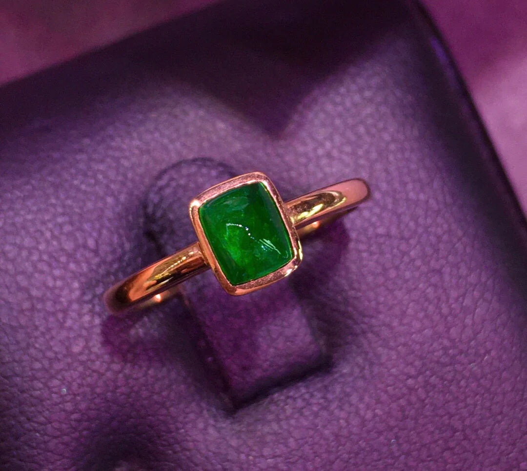 Ring 18K Gold 0.84ct Green Emerald Gemstones Diamonds Female's