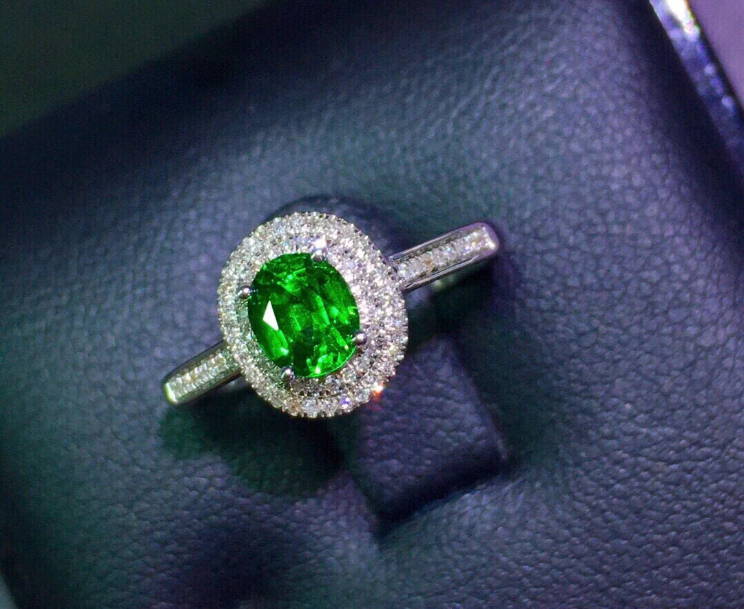 Ring 18K White Gold 0.7ct Tsavorite Gemstones Diamonds Female