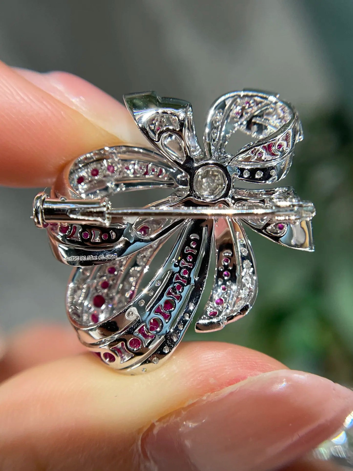 Brooch 18K White Gold 1ct White Diamond Red Ruby Women's SX2024