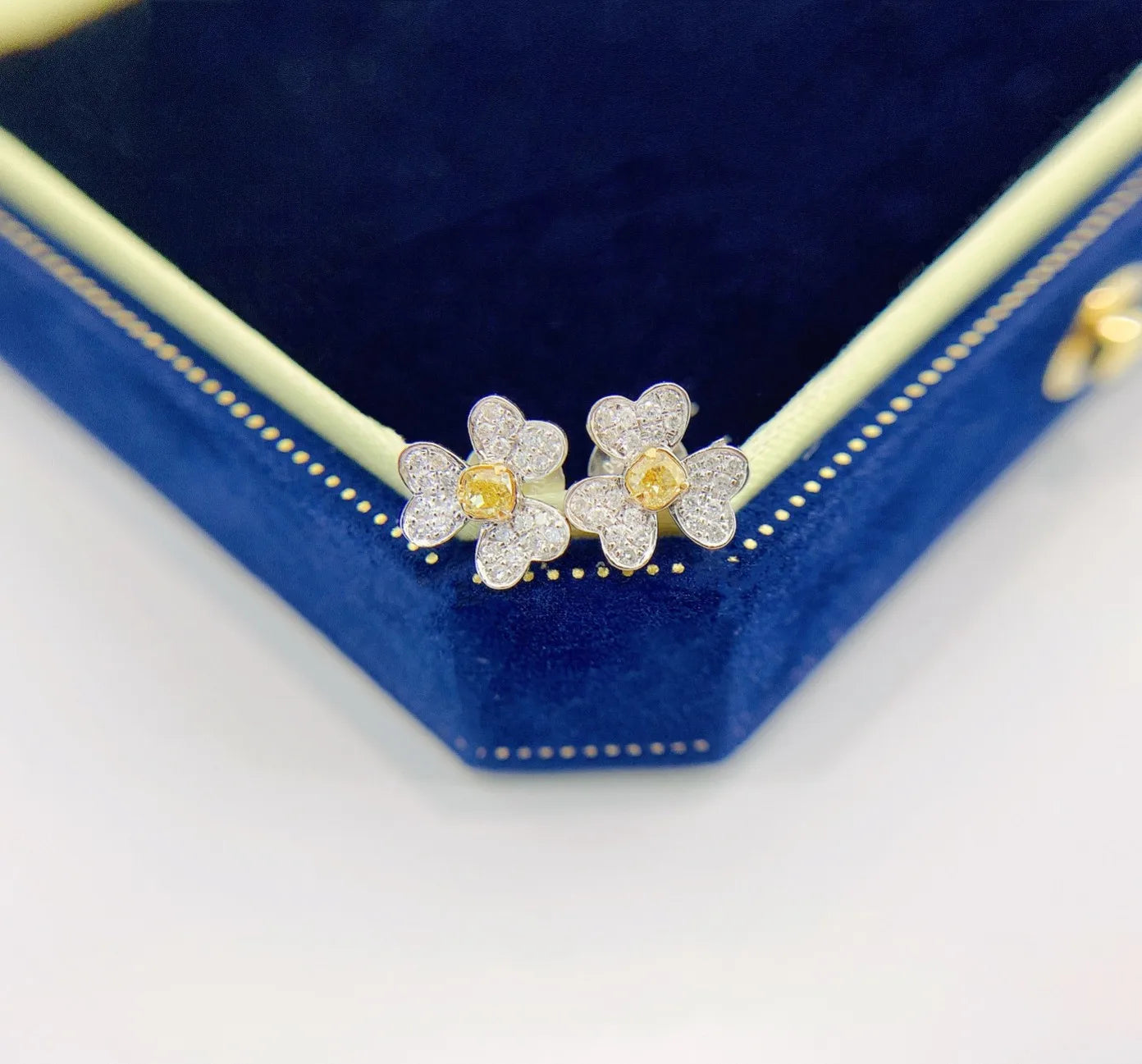 Earrings 18K White Gold 0.12ct Yellow Diamonds Stud Female's Fine