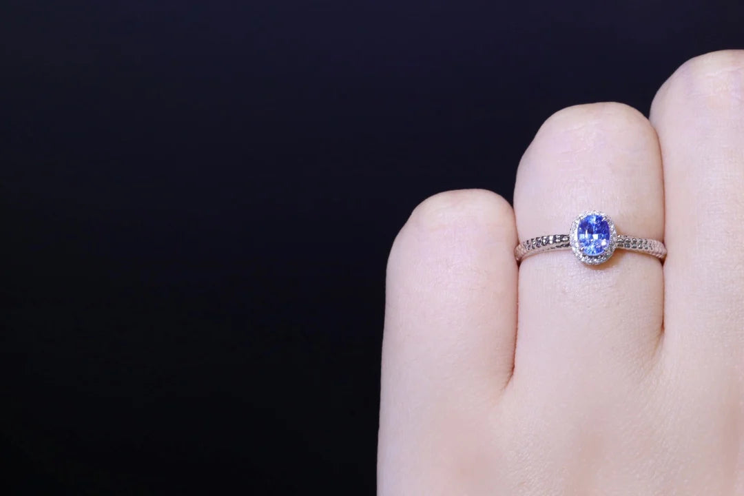 Ring 18K Gold 0.48ct Cornflower Blue Sapphire Gemstones Diamonds Female's