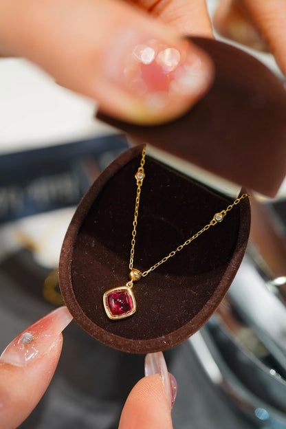 Necklace 18K Gold 1.3ct Red Tourmaline Diamonds Pendant Female's