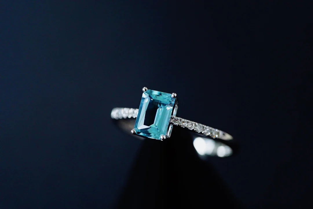 Ring 18K Gold 0.65ct Blue Aquamarine Gemstones Female Birthday Gift