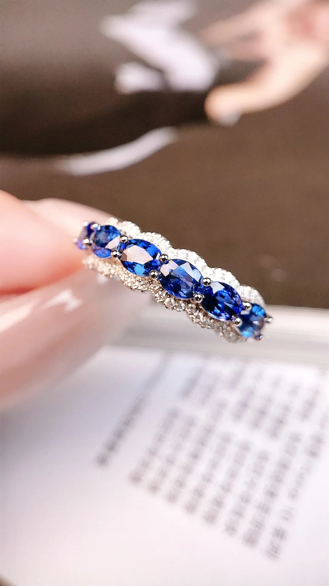 Ring 18K Gold 1.30ct Blue Sapphire Gemstones Diamonds Female's