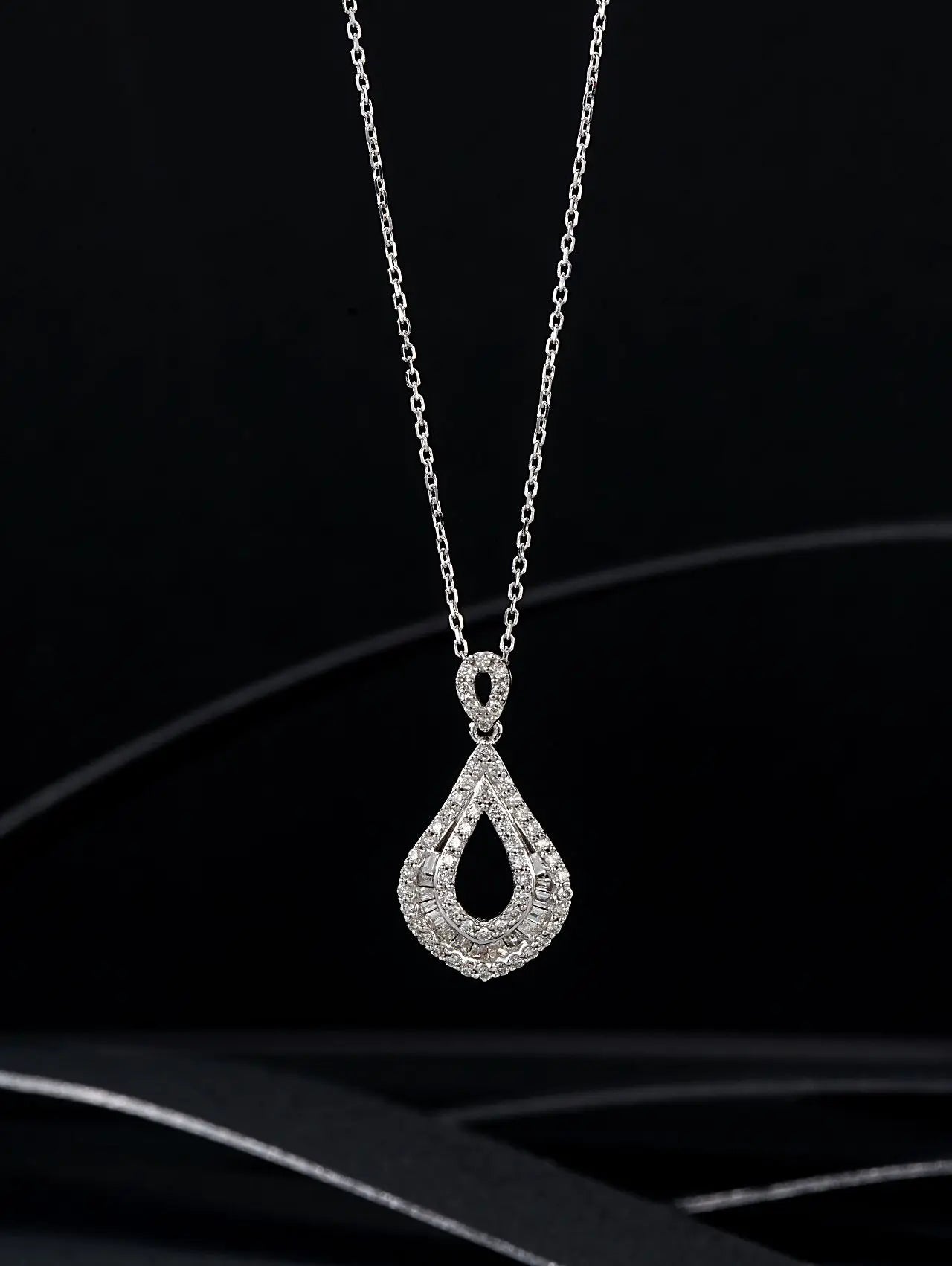 Pendant 18K Gold 0.140ct White Diamonds Necklace Holiday's Gift